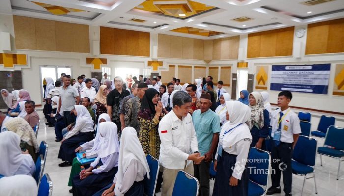Puluhan Pelajar Berprestasi Tempuh Jalan Menuju Cita-cita