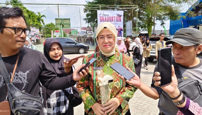 Dessy Doakan Wisudawan / Wisudawati Diberikan Kemudahan