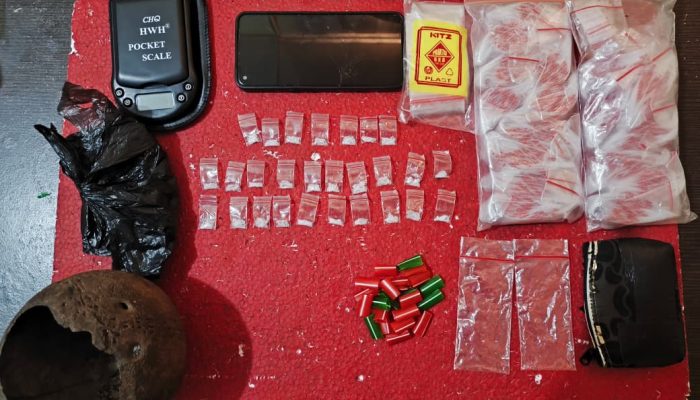 Sabu Disembunyikan di Bawah Tumpukan Daun