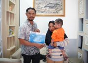 PT TIMAH Bantu Ringankan Biaya Pengobatan Bayi di Pangkalpinang