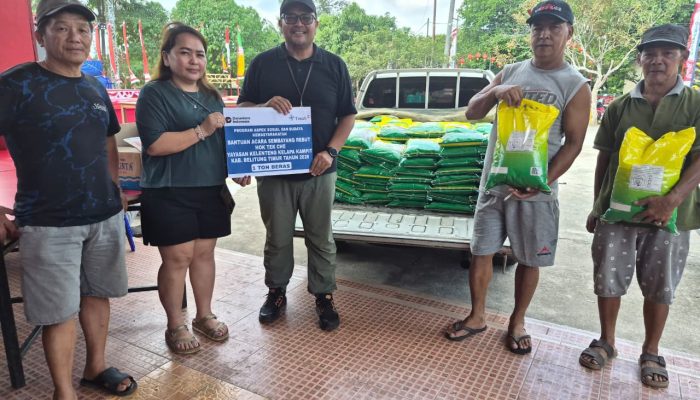 Salurkan Bantuan Beras di Moment Sembahyang Rebut