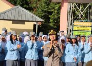 Kapolres Jadi Rebutan Foto Usai Upacara
