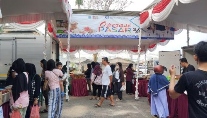 Ratusan Warga Serbu OPM di Terminal Kampung Keramat