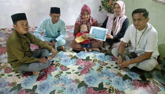 PT TIMAH Bantu Biaya Pengobatan Bagi Puluhan Warga
