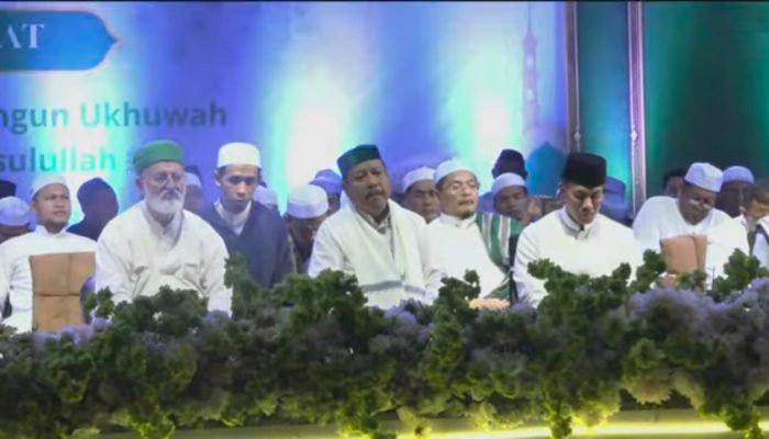 Pangkalpinang Bersholawat Hadirkan Syeikh Muhammad Fadhil Al-Jailani