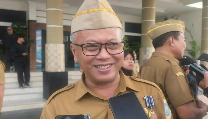 Penghargaan Setelah 33 Tahun Mengabdi