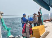 Polairud Evakuasi Kapal Rusak di Perairan Jelitik