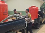 Salurkan Air Bersih untuk Warga Desa Sempan