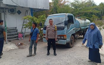 Salurkan Air Bersih ke SMP IT YABUNAYA