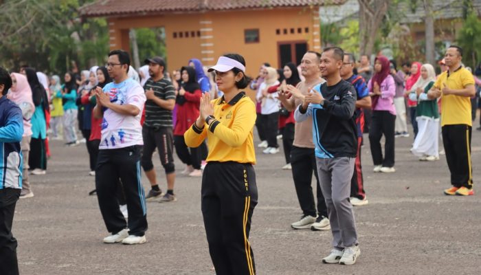 Kapolres Ikuti Senam Serumpun Sebalai